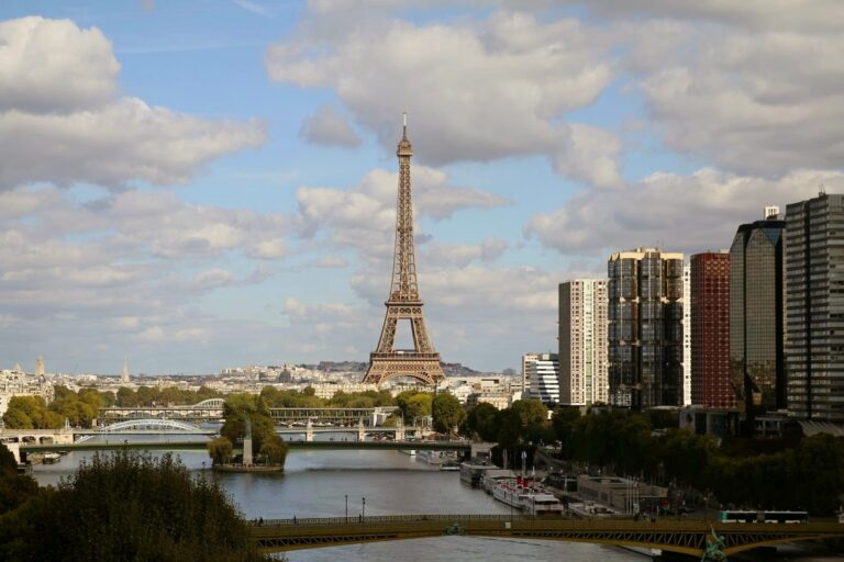 Paris City Vision Review