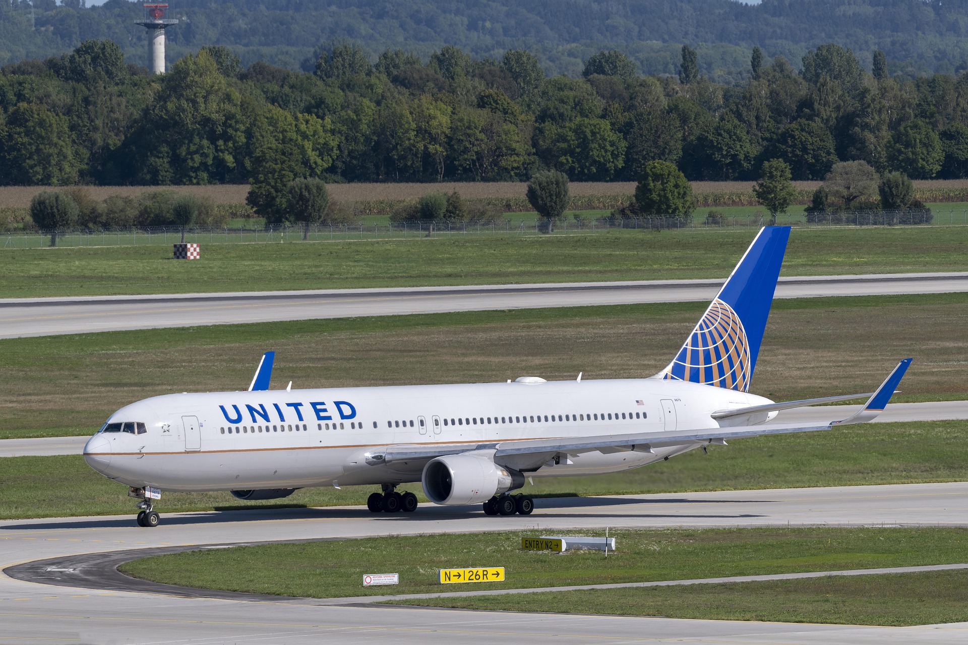 Flights, Hotels & Travel Booking Guide